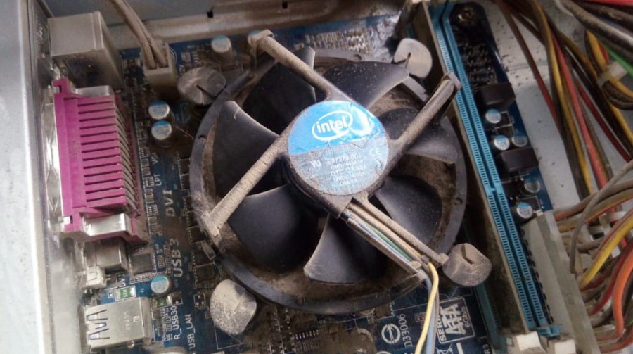 Очистка компьютера от пыли поможет ускорить его работу